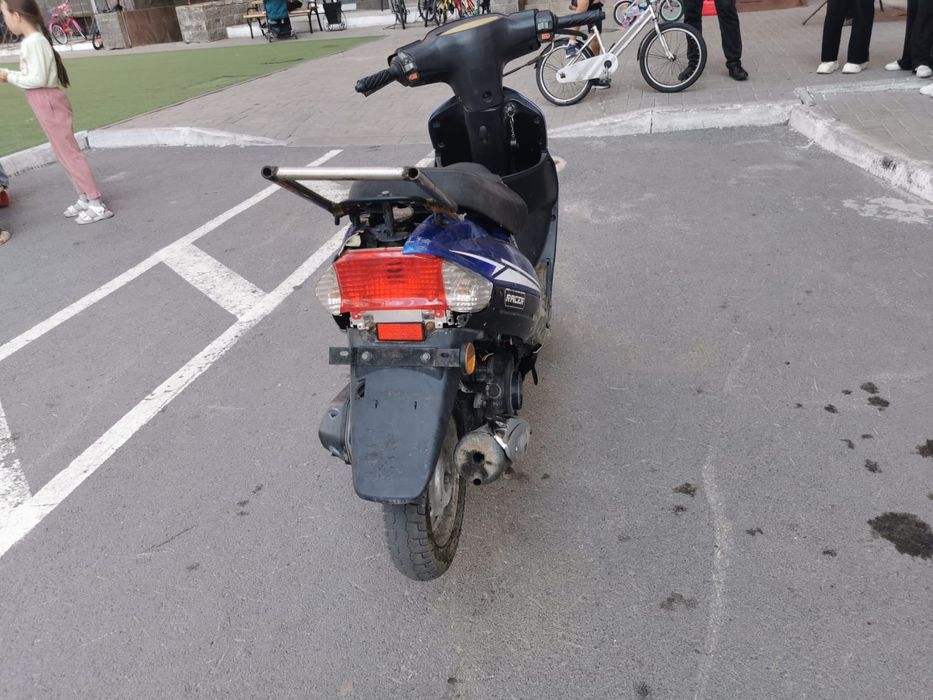 Продаю скутер "Racer meteor" 80 куб