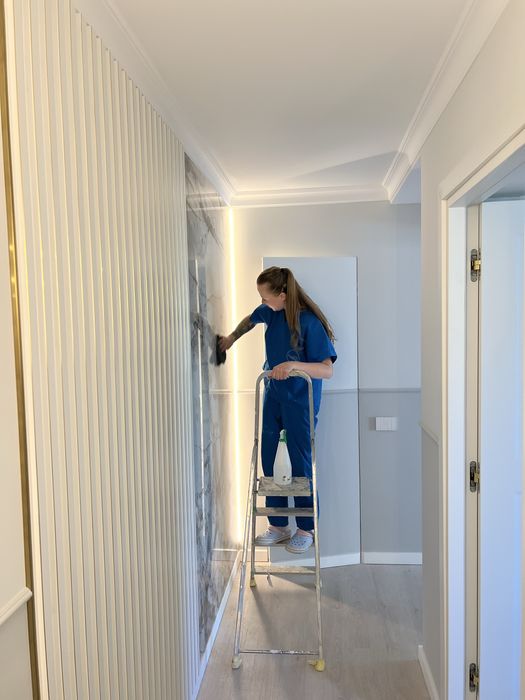 Firmă curățenie Constanța – generală, birouri, după constructor