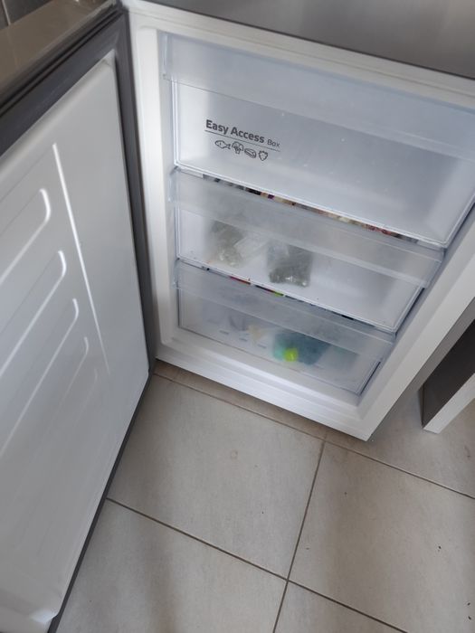 Combina frigorifica Arctic in stare bună