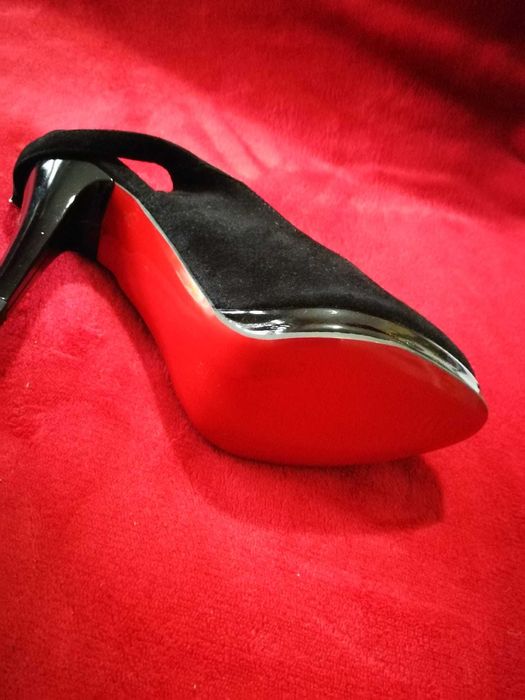 Елегантни официални сандали MARTINI, номер 38