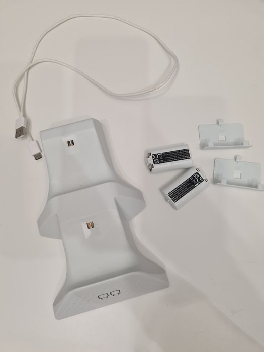 Set statie dubla de incarcare cu 2 Baterii reincarcabile