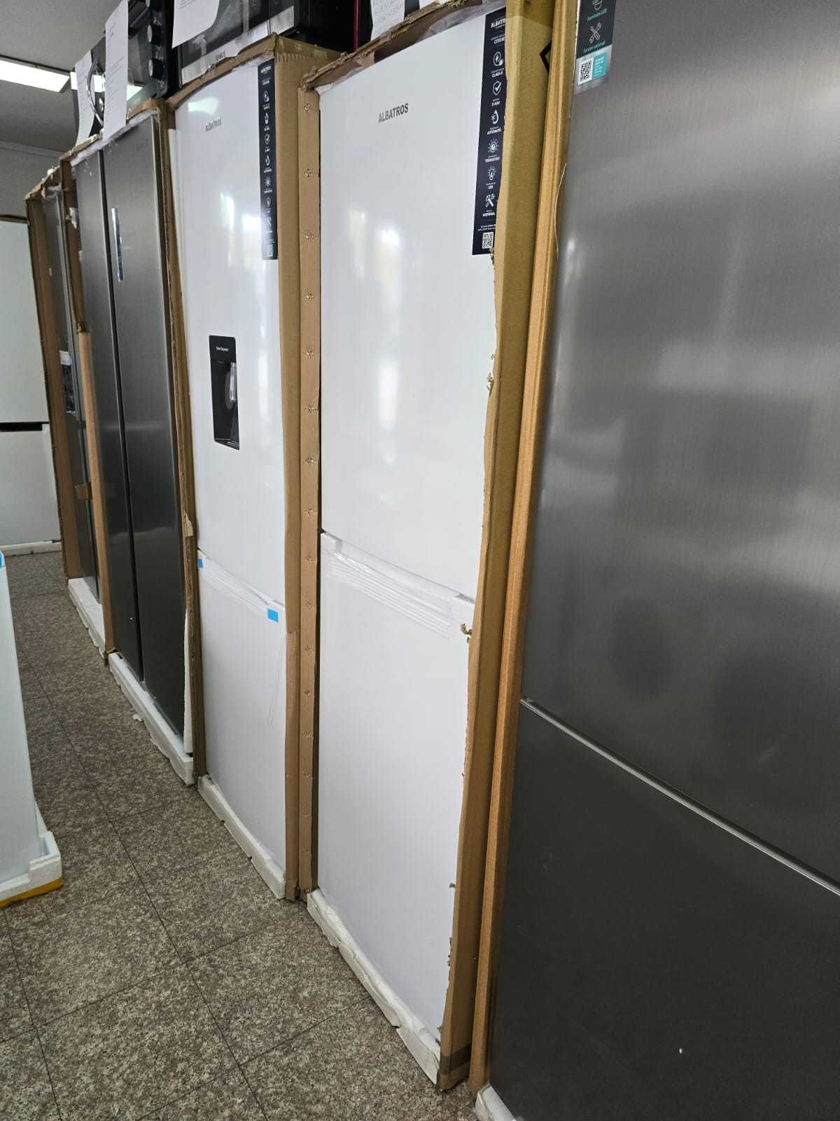 Cuptor cu aburi Nou resigilat Electrolux KOAAS31WX