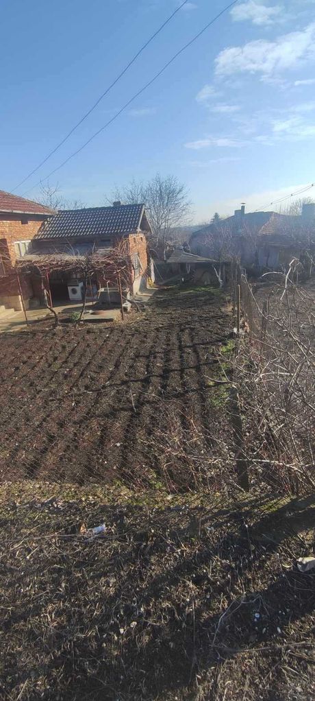 Продава се Къща в Силистра, Изток - 1300 кв.м за 6 €/кв.м - Снимка #1
