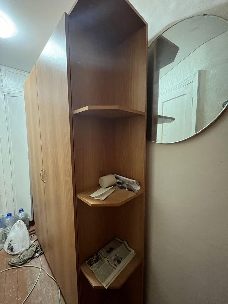 Продам шкаф в прихожую