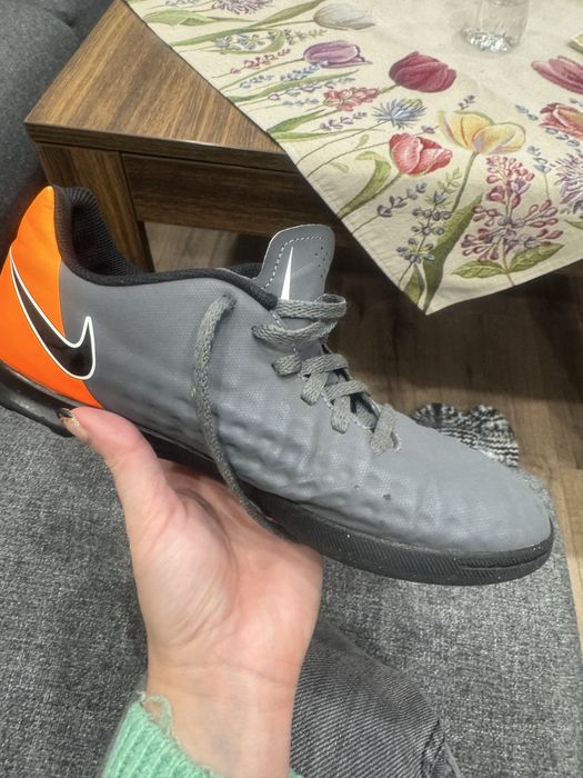 Футболни Стоножки номер: 38.5 / 24 см стелка