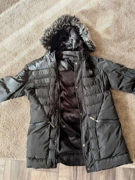 Зимно яке с пухена качулка