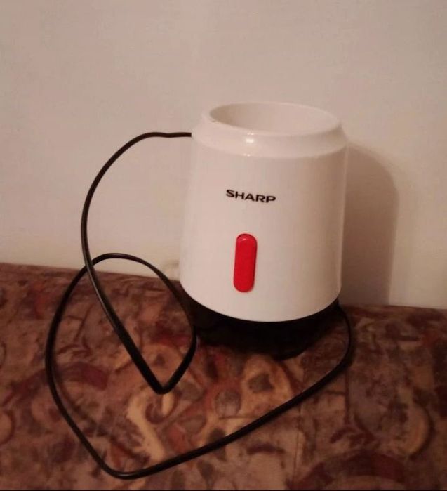 Blender vertical SHARP, 300W, Alb / Negru