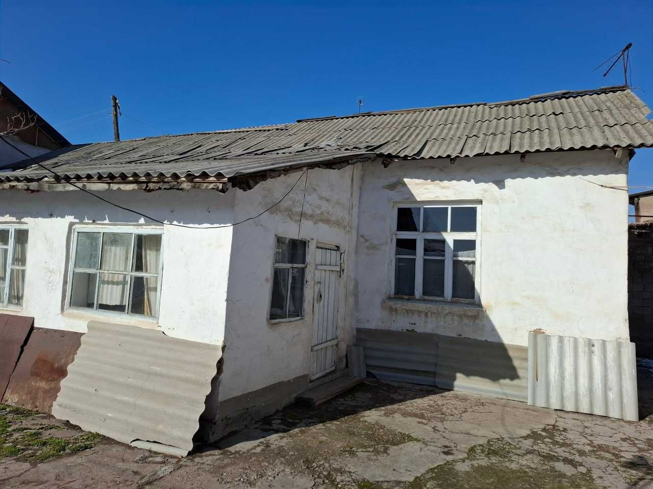 Продается участок с домом Нуравшон, улица Мехнат, сотка 4500 у.е.