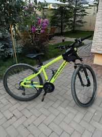 Bicicleta MTB ST100 + CADOU camera, cauciuc si suport sticla apa