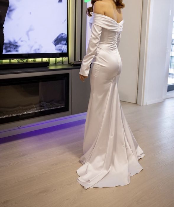 Rochie de mireasa matase si voal