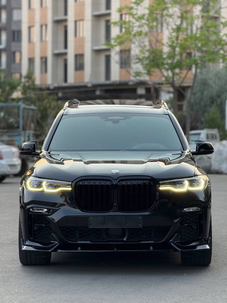 BMW X7 xDrive 50i