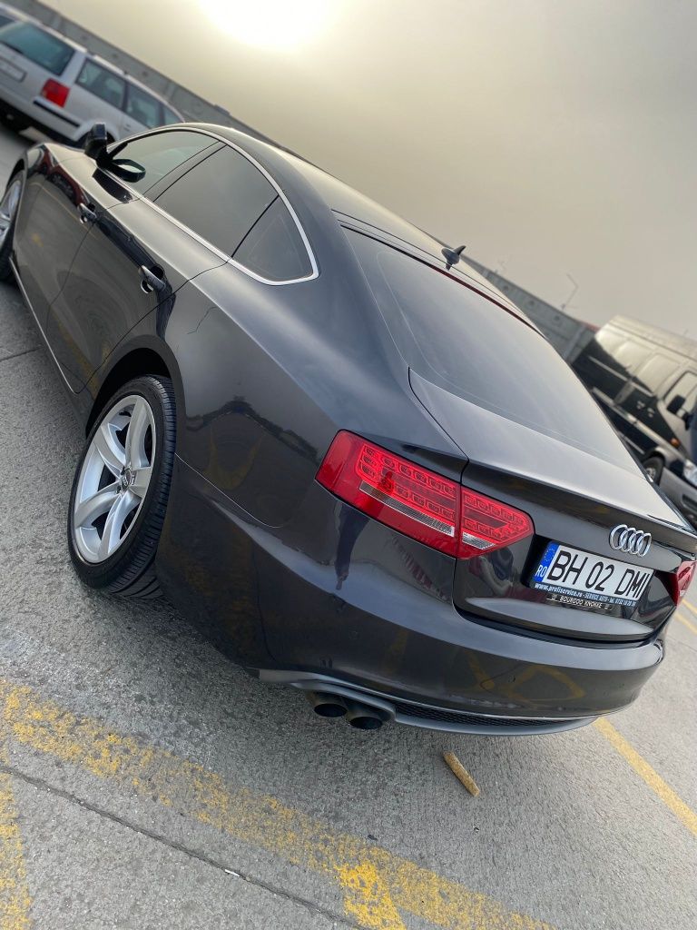 Audi a5 an fabricație 2011