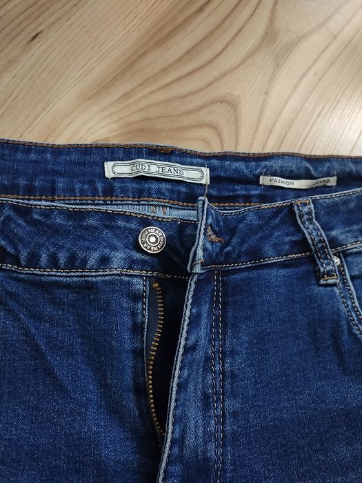 Дамски дънки- 2 хл- Нови!!