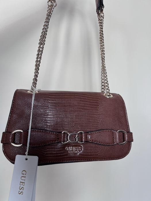 Кафява чанта guess