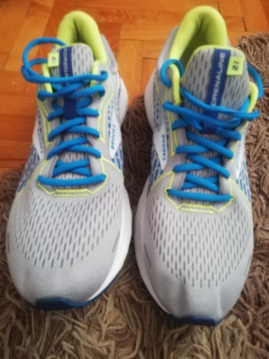 Оригинални  Brooks Adrenaline GTS 21 номер 44. 5