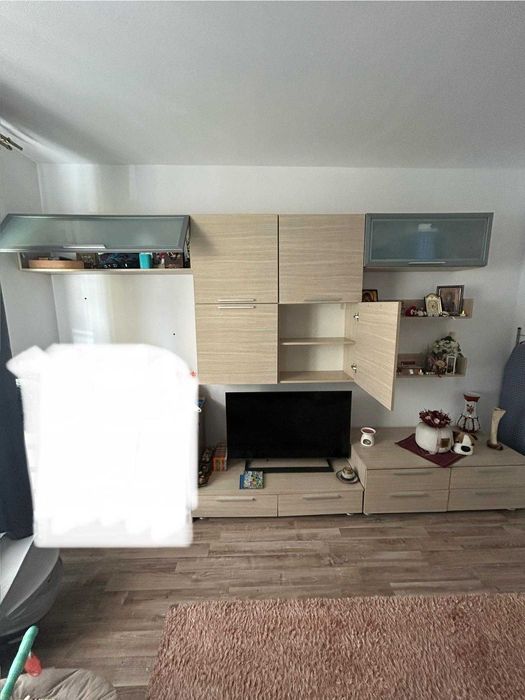 Vand mobila de living in stare buna