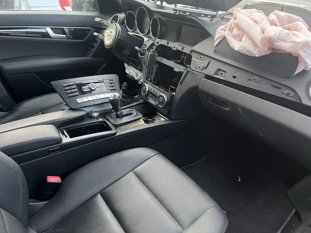 Mercedes-Benz C220 CDI W204 facelift на части