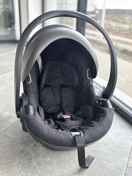 Stokke v6 Xplory 3in1 + Footmuff + Bază auto – Stare foarte bună