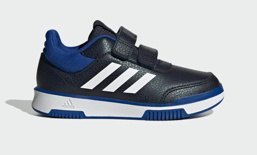 Оригинал Адидас размер 33 , новые