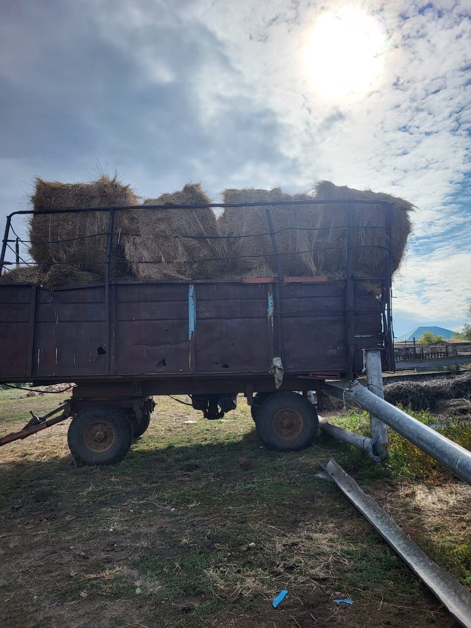 Продам трактор с комплектом