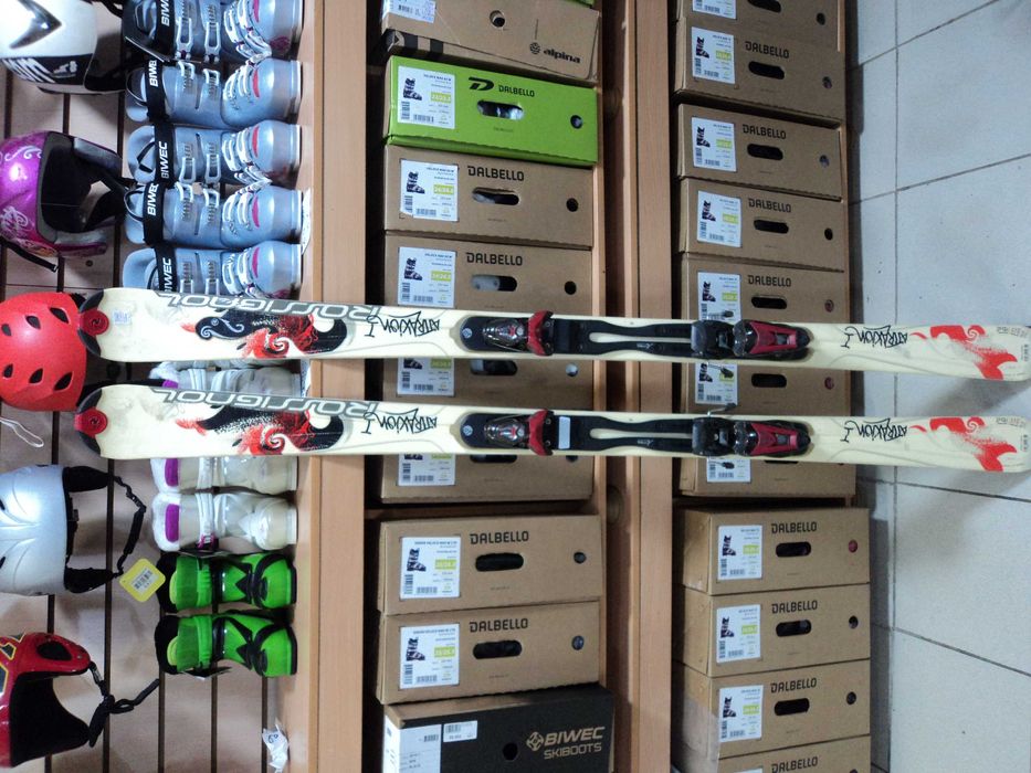 Не новые лыжи ROSSIGNOL м-ль ATTRAXION 1 165 см с кр ROSSIGNOL FLUID 9