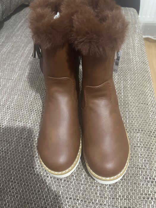 Ghete next marimea 35,5