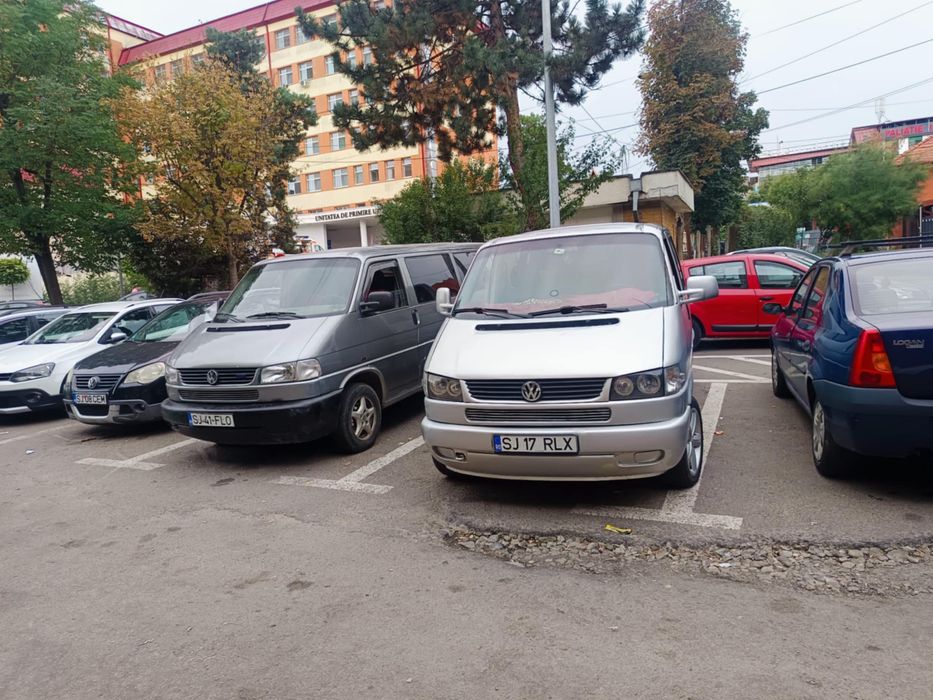 Vand caravelle 25 tdi 150 cp 9 locuri