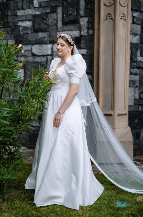 Vand rochie de mireasa + voal