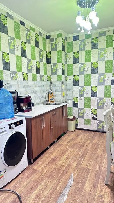 Минор метро, Гидромецентр  81в2/4/4 42м2