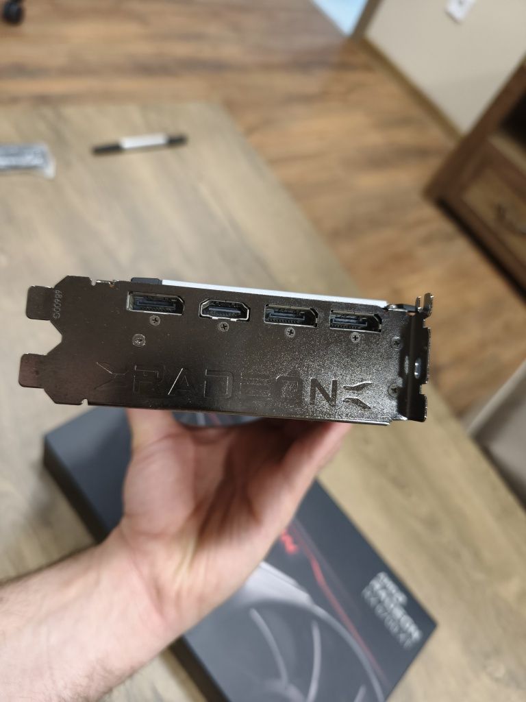 Видео карта RX6700xt 12 gb