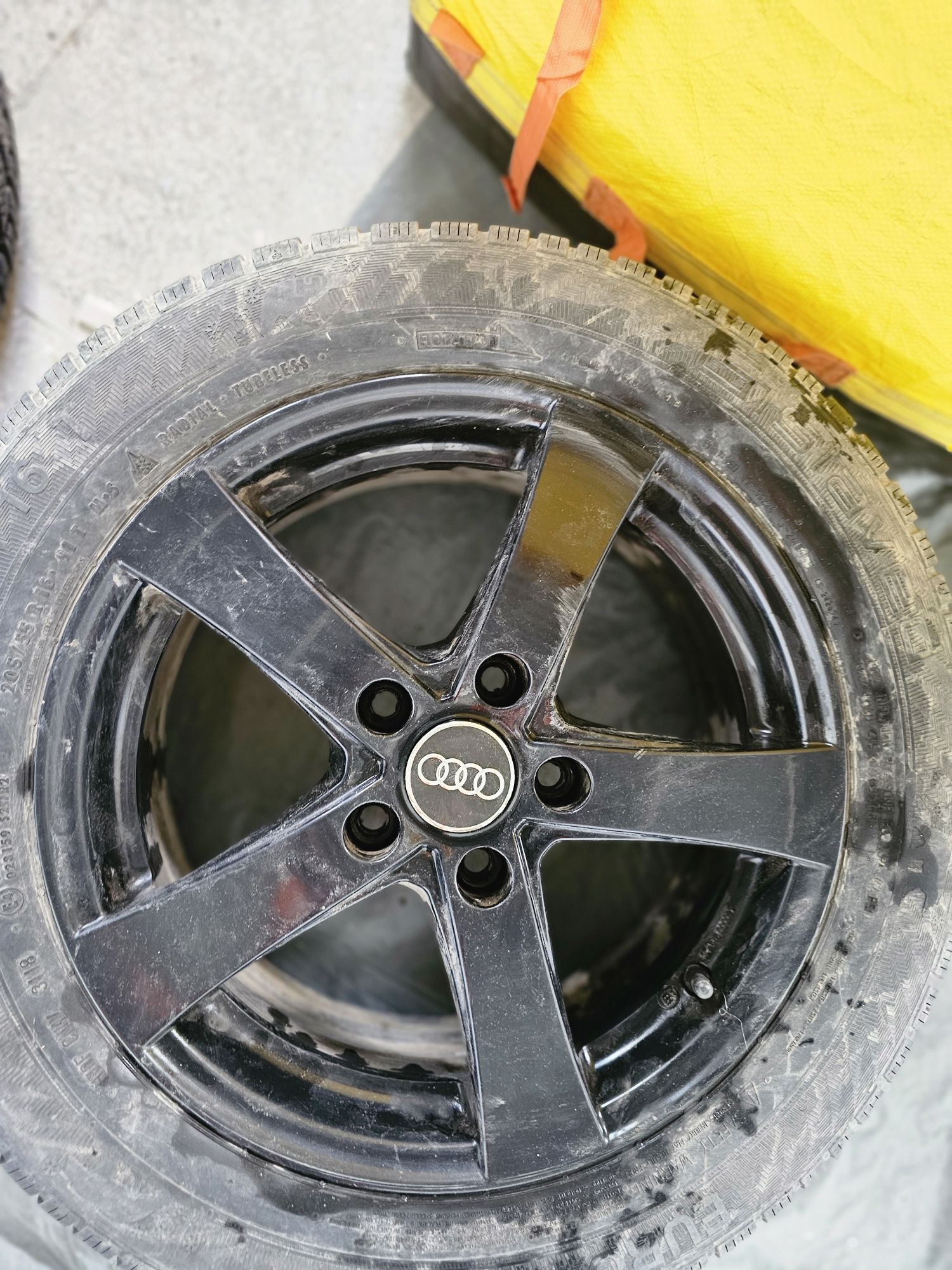 5х112 16ки със зимни гуми Audi Vw Seat Skoda