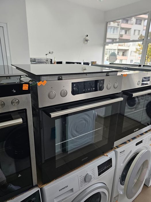 Фурна за вграждане с керамичен плот