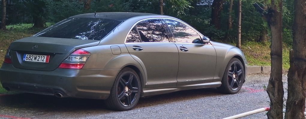 S класа 550 AMG 4-matik идеална за ГАЗ