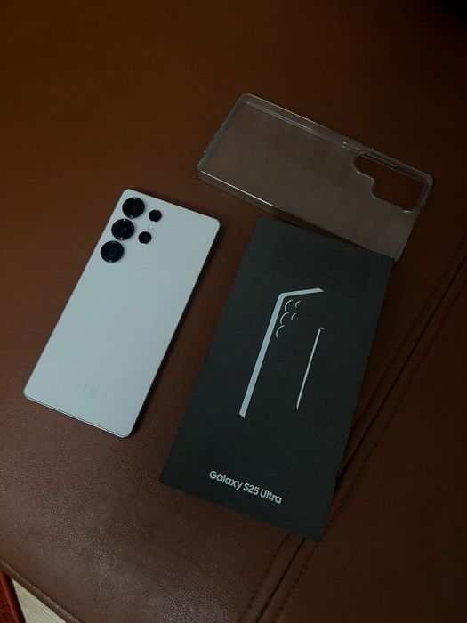 Samsung s25 Ultra White Titanium