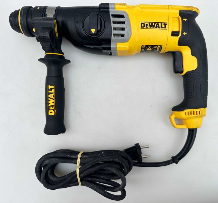 Dewalt D25144-QS - Електрически перфоратор 900W 3J