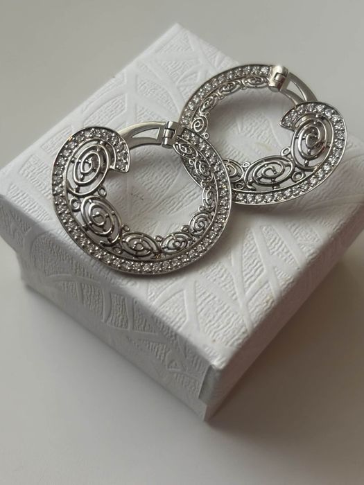 Златни обеци 18К с 96 диаманта