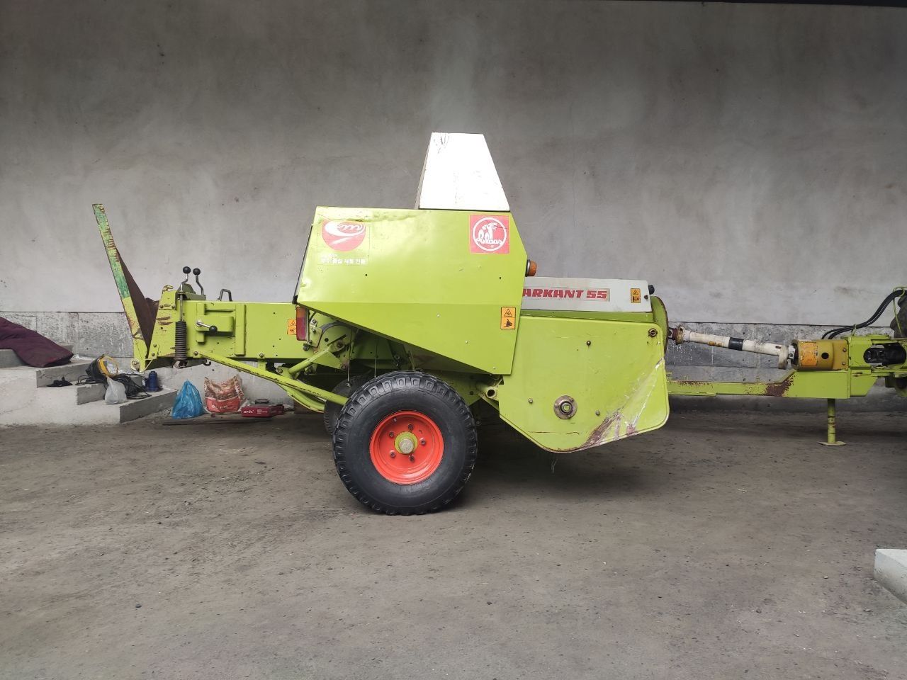 Claas markant 55