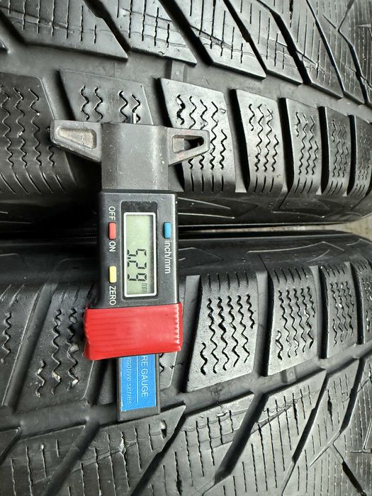 2x Anvelope Iarna 215/65 R16 - Vredestein Winter Xreme S