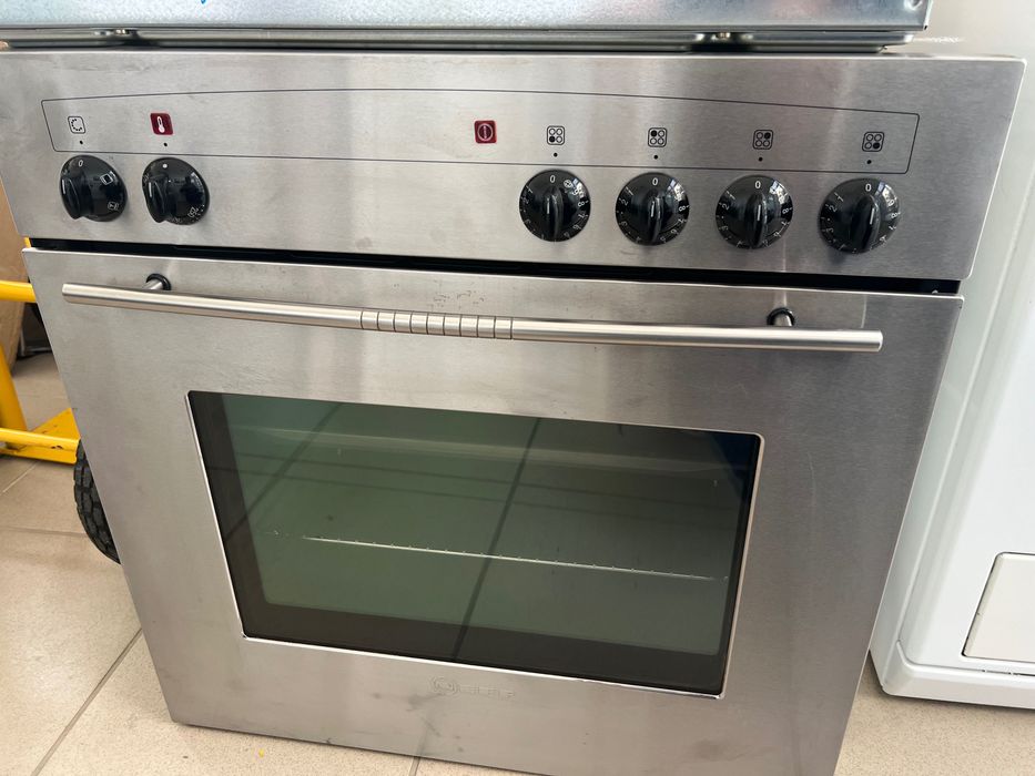 NEFF Mega 1329- инокс,фурна с котлони за вграждане