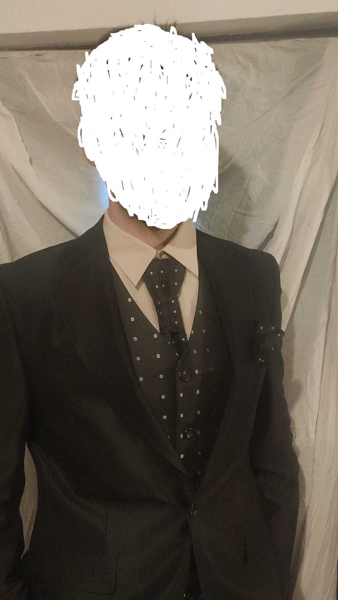 costum barbati deosebit