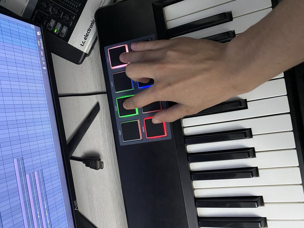 Midi klavish 5 oktavali