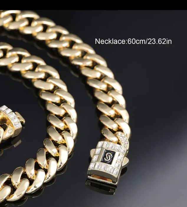 Масивен златен ланец изработен от медицинско злато. Не променя 110гр.