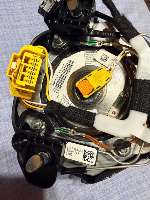 Волан R и еърбег/airbag за VW/Фолксваген-оригинални,чисто нови