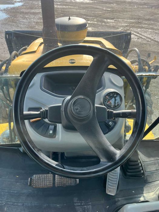 Buldoexcavator New Holland B80B – An 2017 – 2.600 ore –