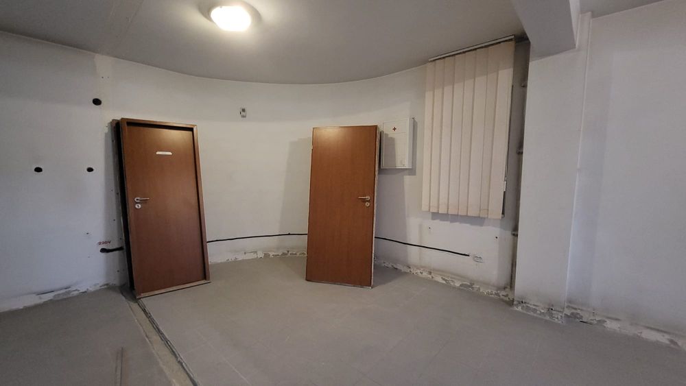 Usi de interior în stare buna