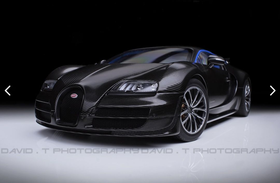 1/18 Autoart Bugatti Veyron super sport carbon.Nou