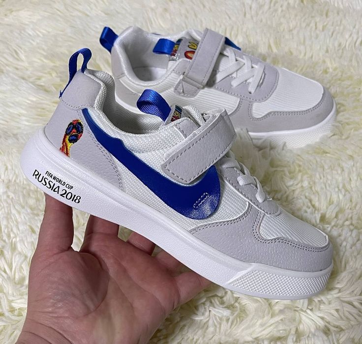 Adidasi fetite și baieti