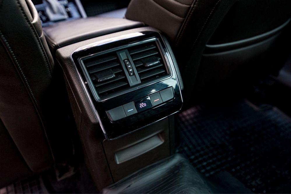 Skoda Superb L & K model 2018 Break