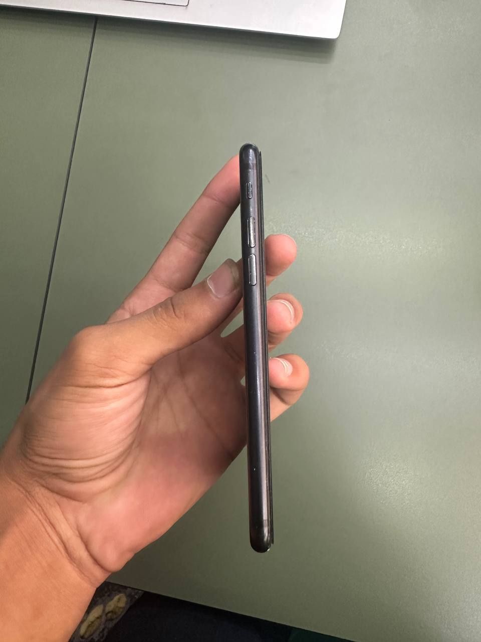 Iphone 7 xolati xolati tiniq
