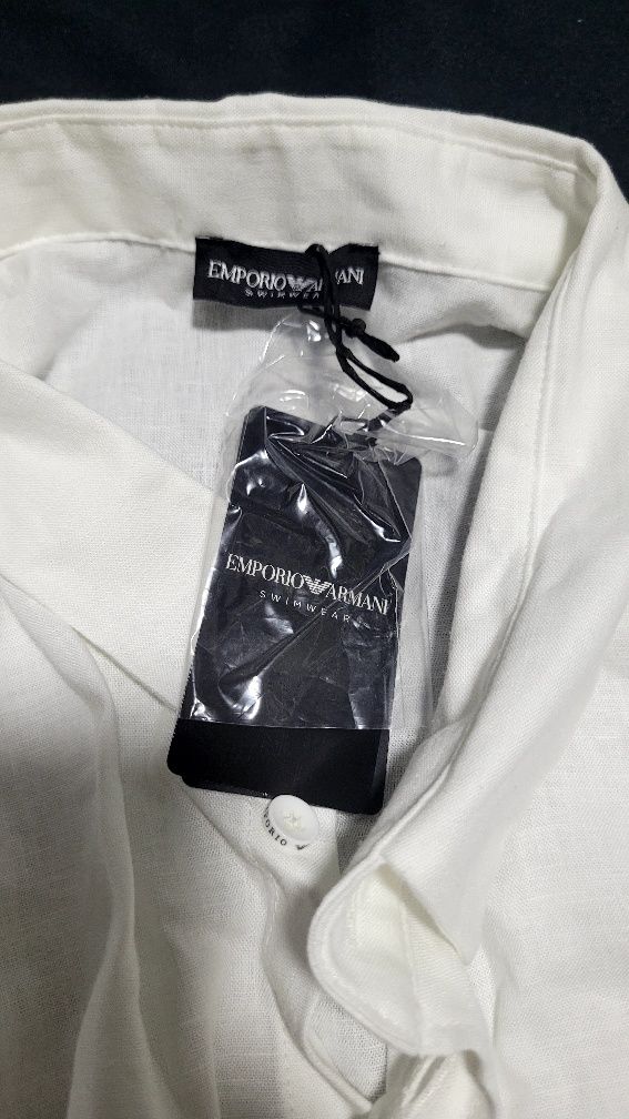 Cămașă Emporio Armani și pantaloni scurti Emporio Armani